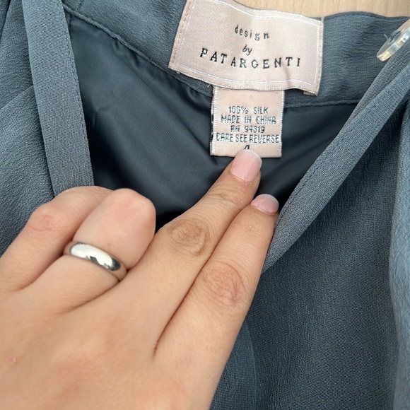 Silk two piece set, cropped jacket high waisted pants embroidery details, size 4 - Picture 9 of 9